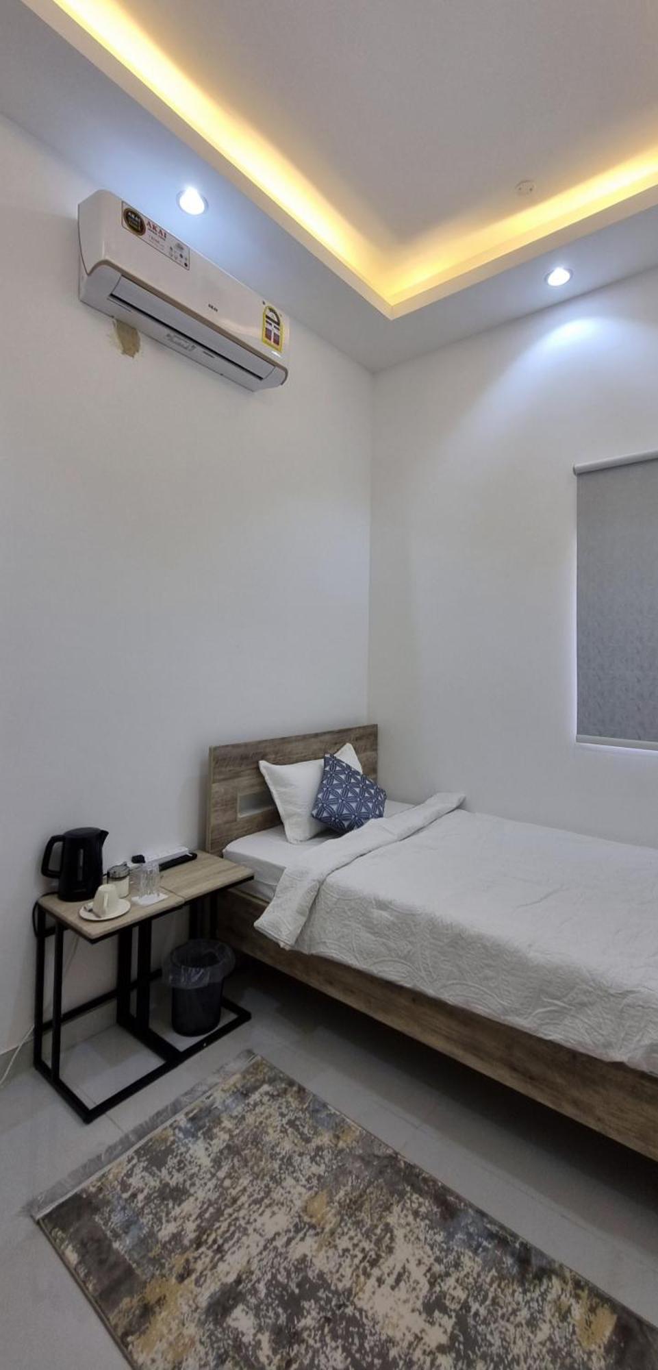 Elizabeth Hostel Masqat Buitenkant foto